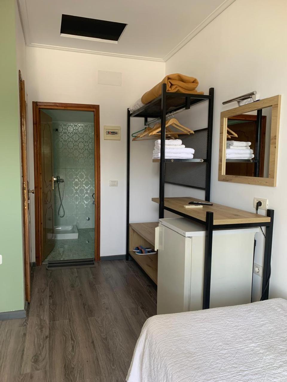 Vila Onhezmi Saranda Dış mekan fotoğraf